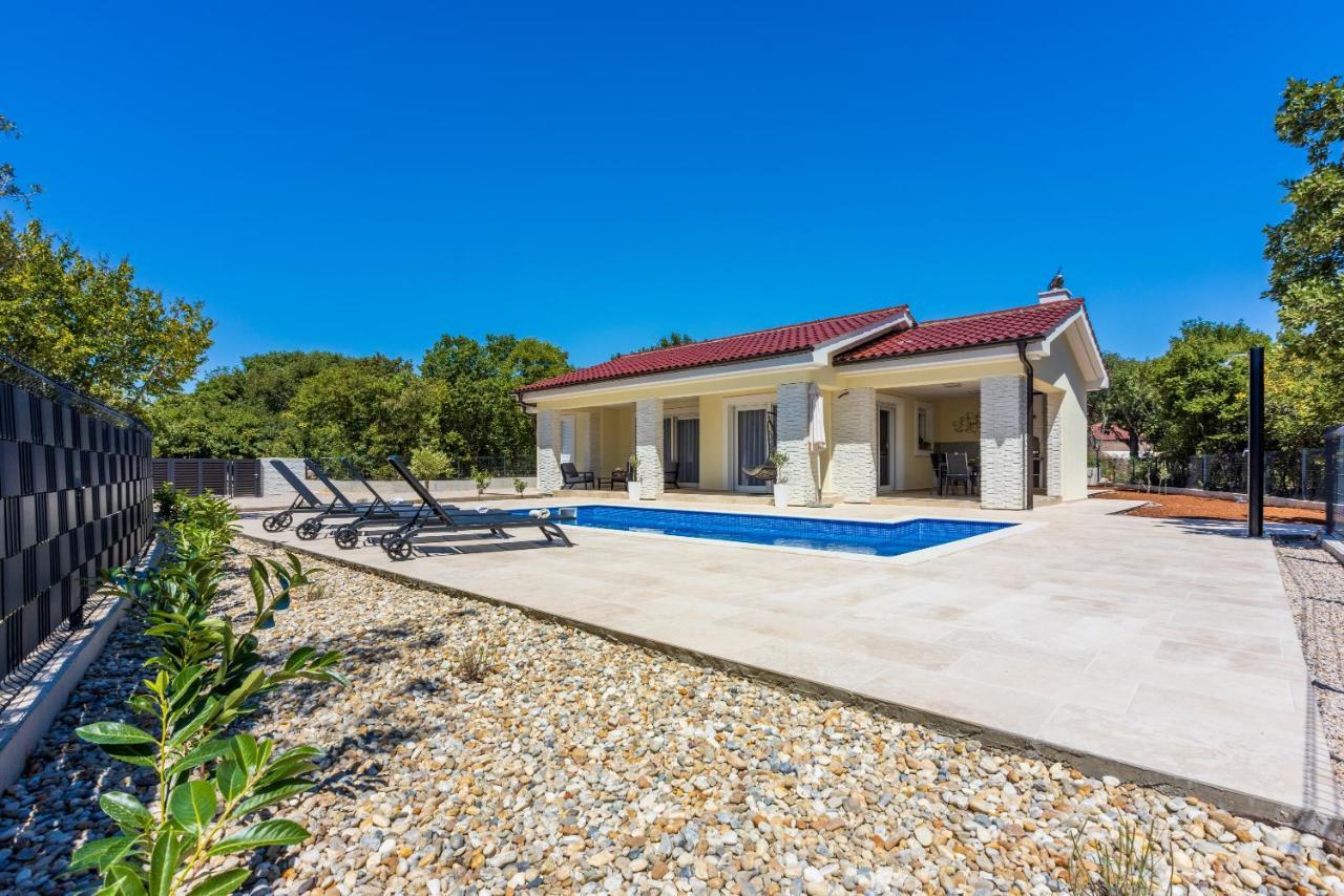 Villa Una Muraj